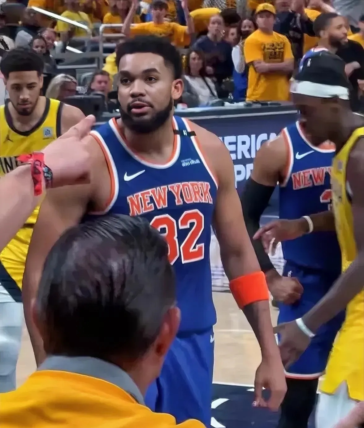 关于NBA季后赛今晨走向成谜，阿贾克斯防线松动，更衣室稳定，资深球员宣示担当的信息-九游品牌中心